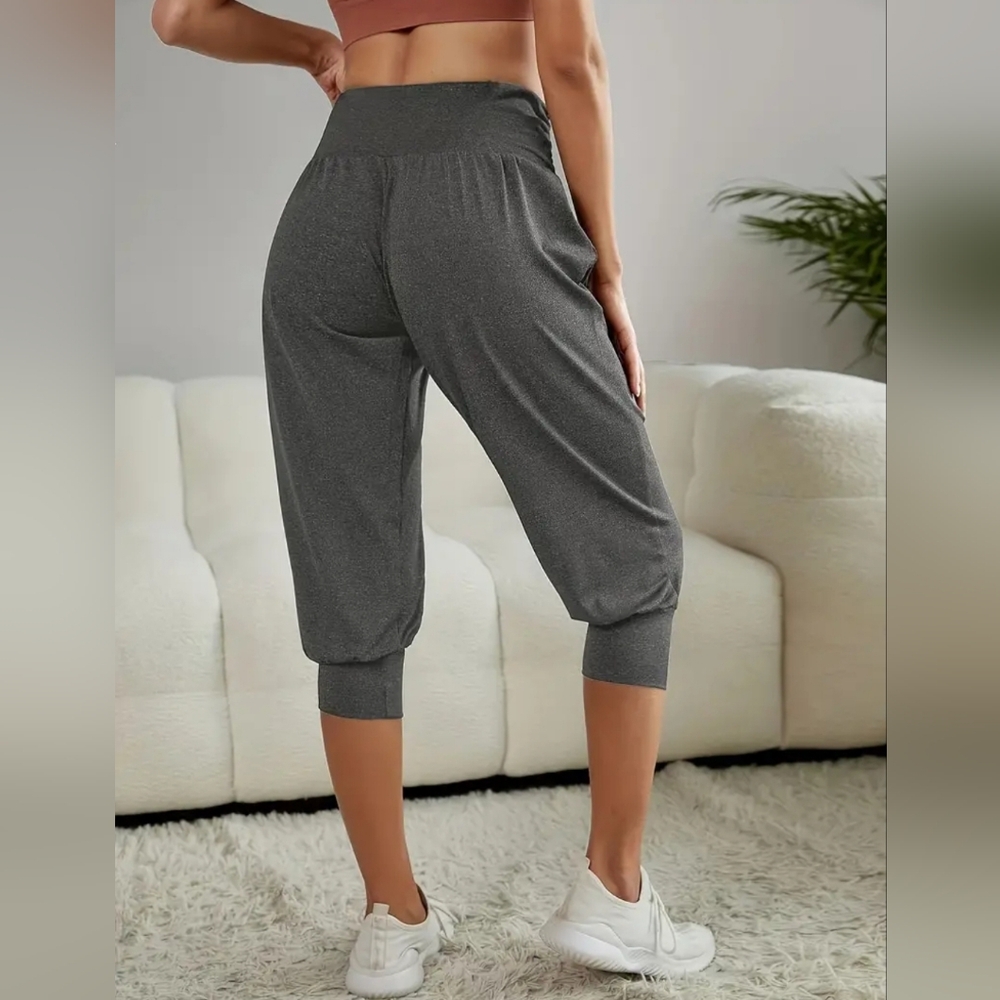 Capri loose fit yoga pants - Picture 2 of 5